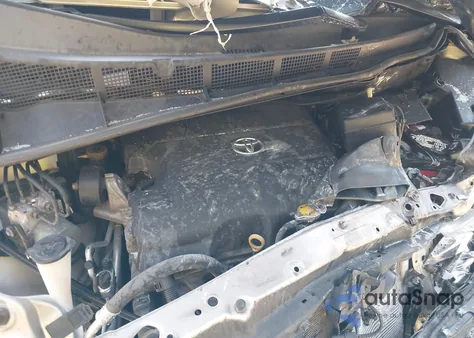 2016 Toyota Sienna Xle/Limited z USA, uszkodzony, nr VIN 5TDYK3DC2GS754351